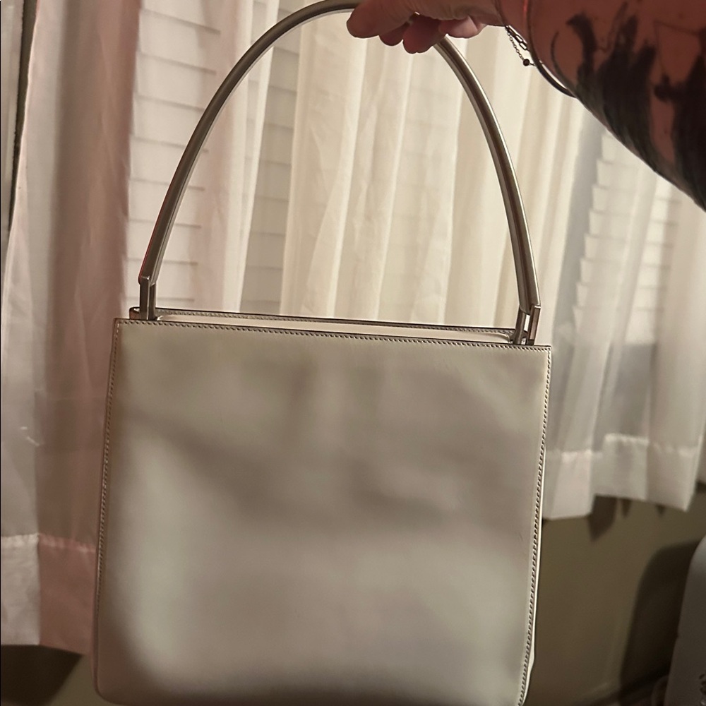 Prada vintage shoulder bag leather with metal strap. Gorgeous, rare bag. - Picture 2 of 11